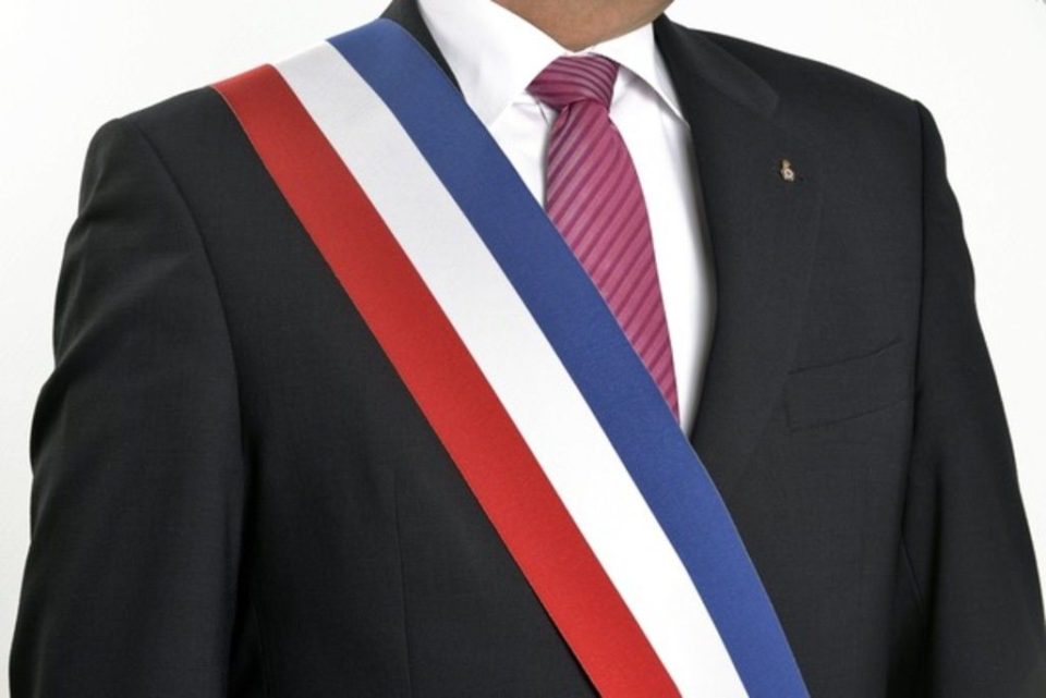 écharpe tricolore de maire